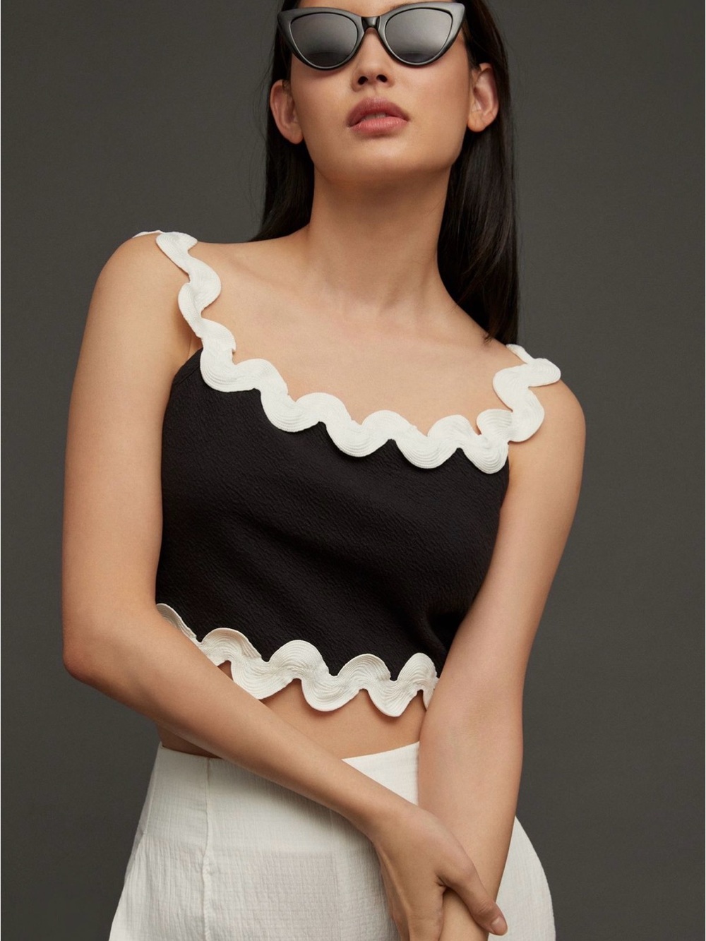 Anthropologie Maeve Black Cropped Ric-Rac Tank Top White Scallop Trim Medium